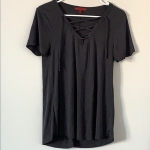 Red by BKE criss-cross black T-shirt, small